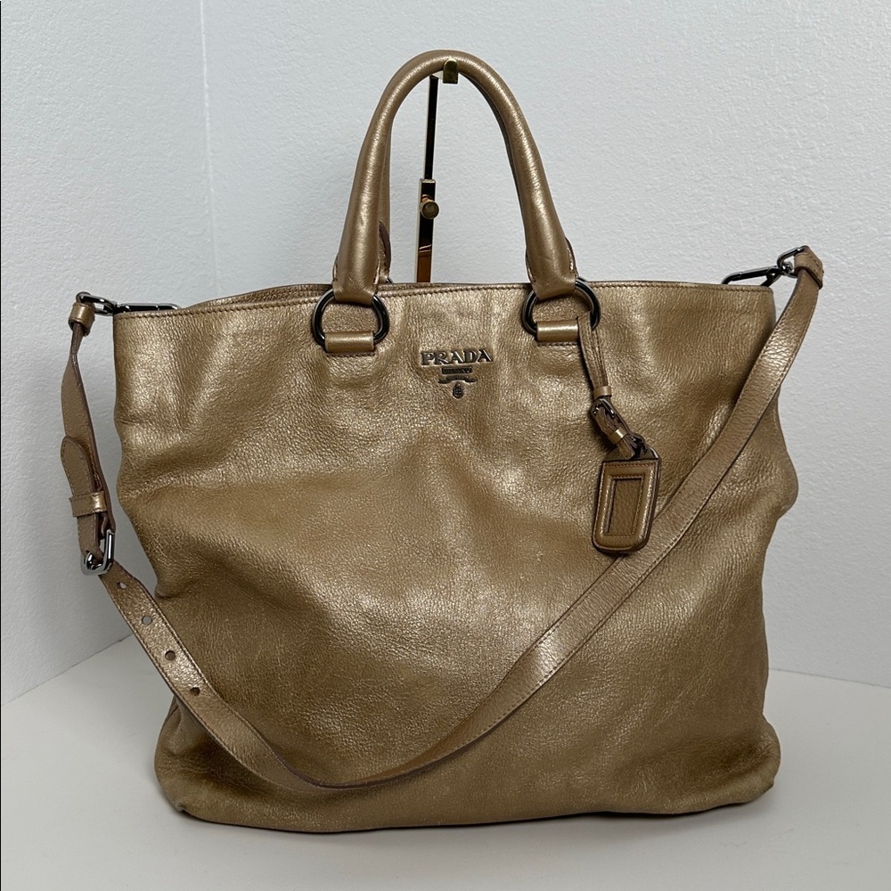 💯Authentic Prada Leather Tote Bag🍀 - Picture 14 of 17
